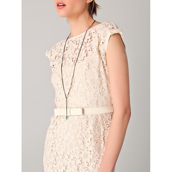 Lace Midi Dress - Picture 4 of 14